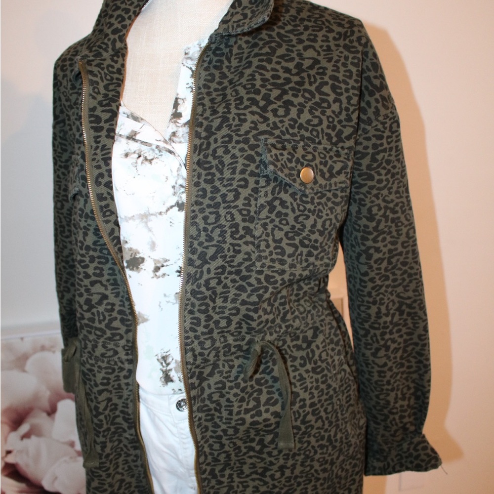 JODIFUL🐾HUNTER GREEN ANIMAL PRINT 🐾ANORAK COTTON DRAWSTRING JACKET Size Large